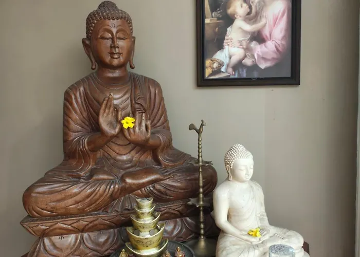 Travel X Living Suites & Cultural Experiences Colombo