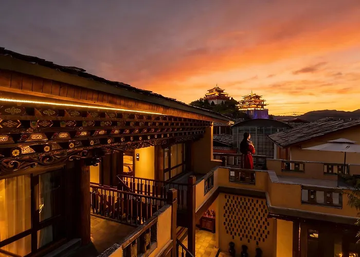 Shangri-La Moon Tibetan Boutique Hotel
