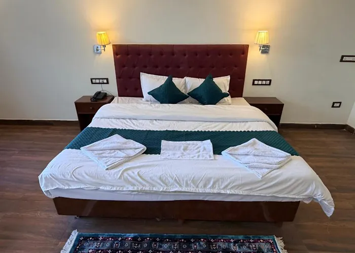 Hotel Green Tara By Trippers Club