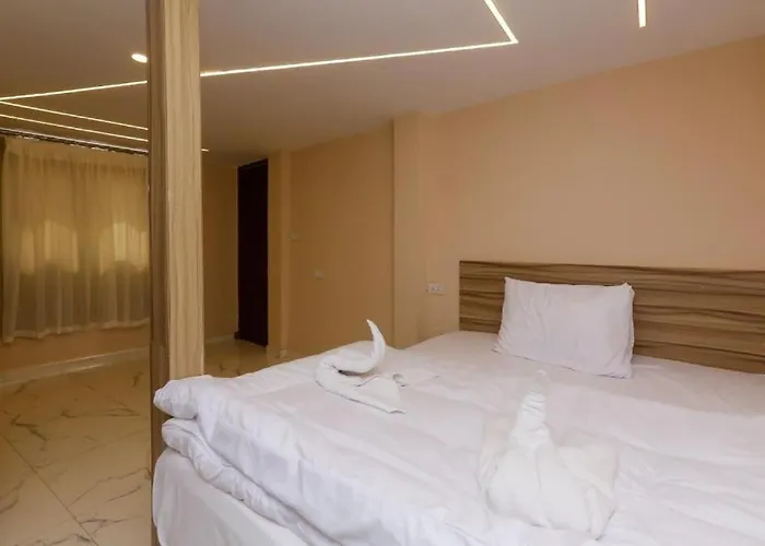 Rizayan Pyramids Ll View Inn