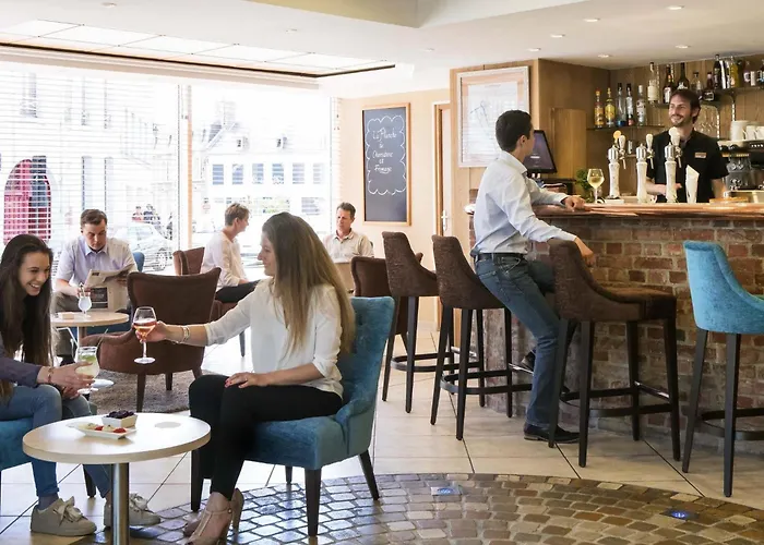 Mercure Abbeville Centre - Porte De La Baie De Somme