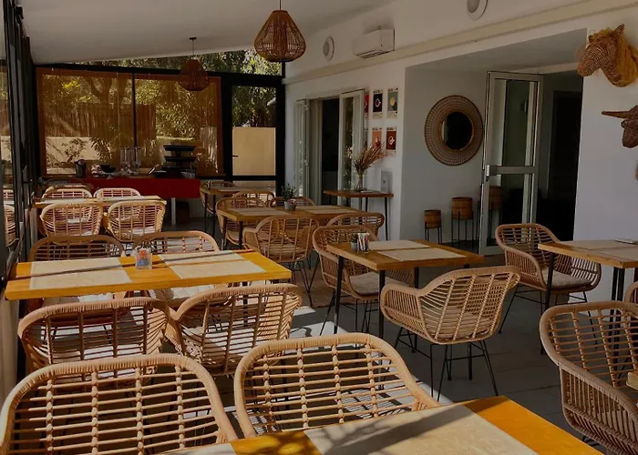 Hôtel L'Escale Coté Port