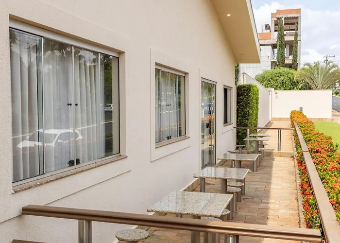 Candeias Hotel