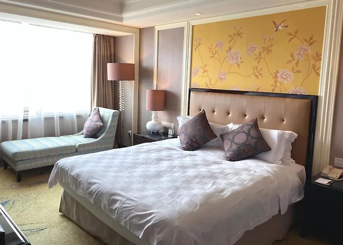 Ramada Plaza Tianlu Hotel