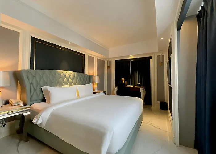 Grand Eska Hotel & Suites Batam