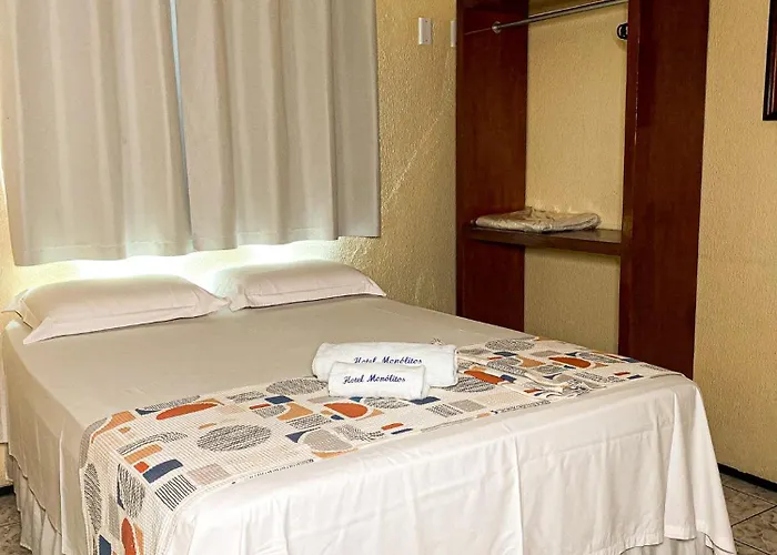 Hotel Monólitos