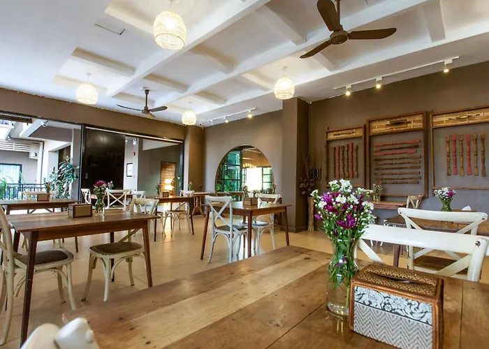 Brown House Hotel