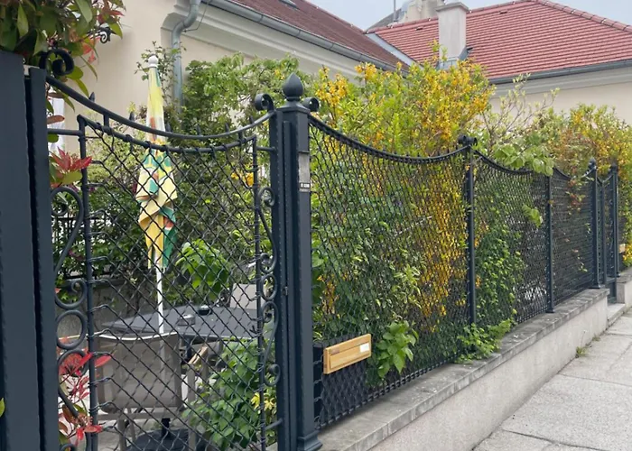 Kleine Ferienwohnung mit Garten