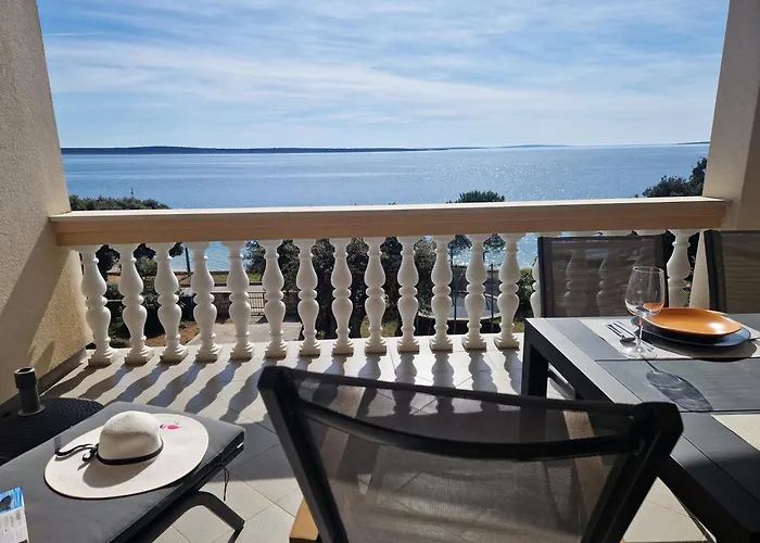 Comfortable Family Apt Iris 20M From Beach In Mandre