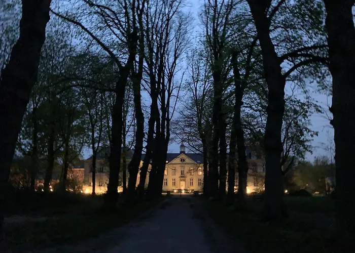 De Lotuspoort Met Mihr'S B&B In De Abdij Van Bornem