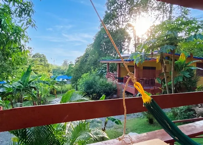 Alisa Bungalows