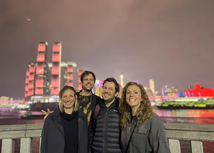 珠江国际江景酒店北滨路洪崖洞夜景店 Skyline Curated Hotel