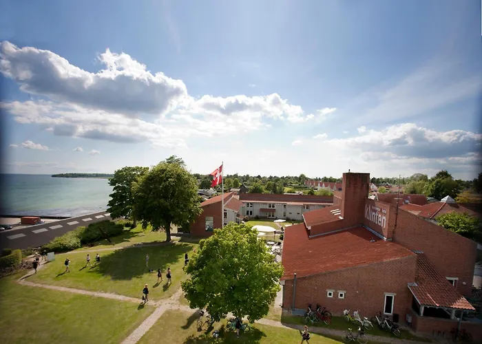 Strandhotel Klinten ApS