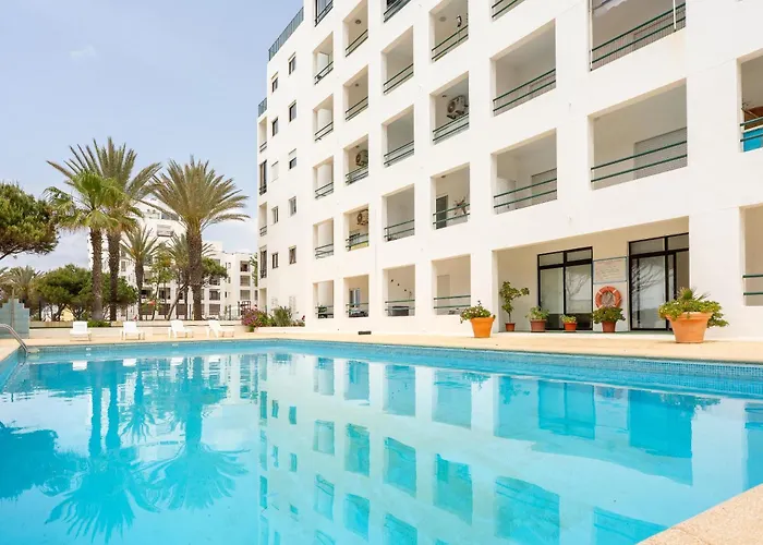 Stayhub Ocean Horizon Sea View & Pool