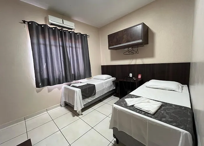 Rosa'S Hotel