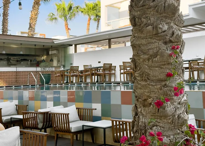 King Jason Paphos - Designed For Adults By Louis Hotels