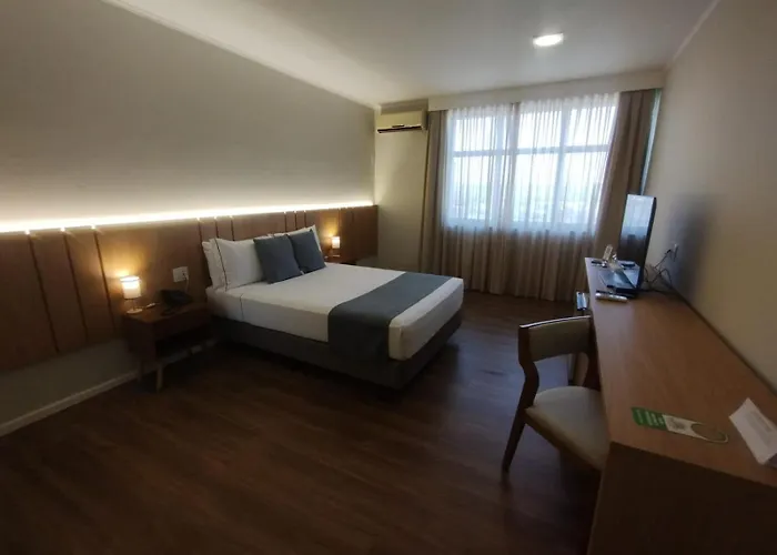Marques Plaza Hotel