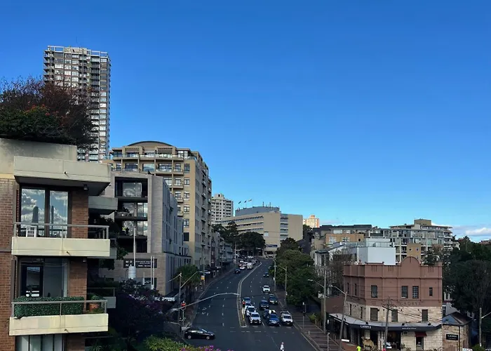 Edgecliff Lodge Motel