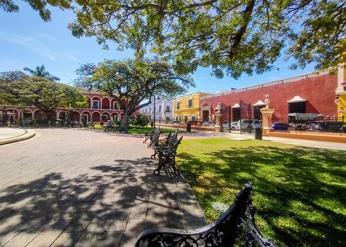 Balamku Hotel Petit