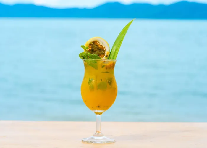 The Cosy Maenam Beach Resort