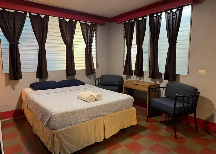 Hostal Harvest House