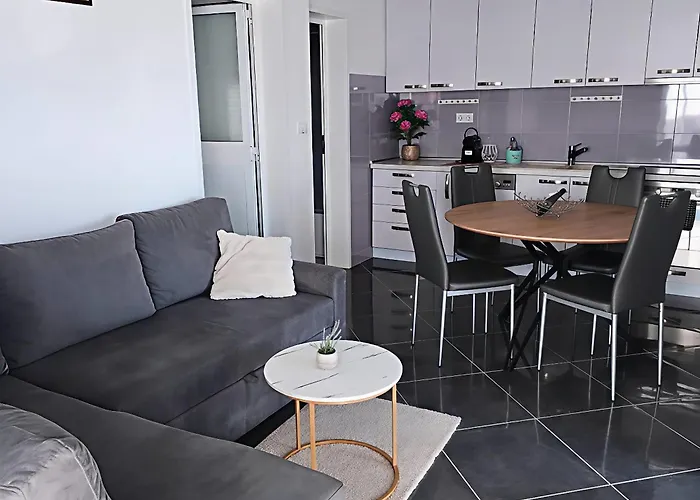 Malinsummer Apartments