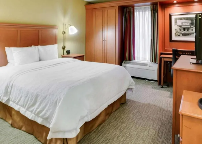 Pittsburgh Airport Inn And Suites Coraopolis
