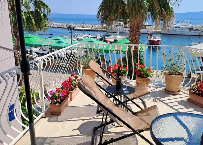 Boutique Waterfront Apartments