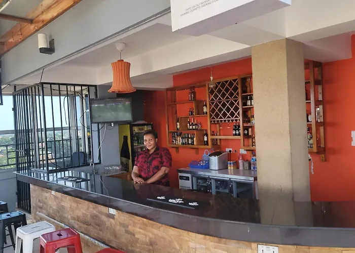 Dolphin Hotel