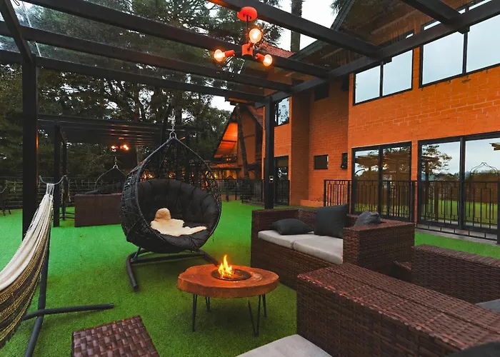 Dom Hotel