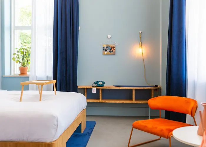 Vie Via - Your Hotel