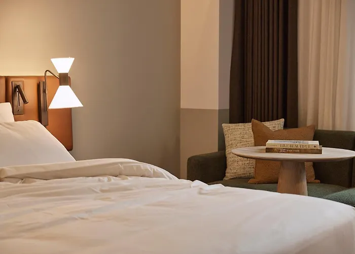 Flagstaff Gardens Hotel Melbourne