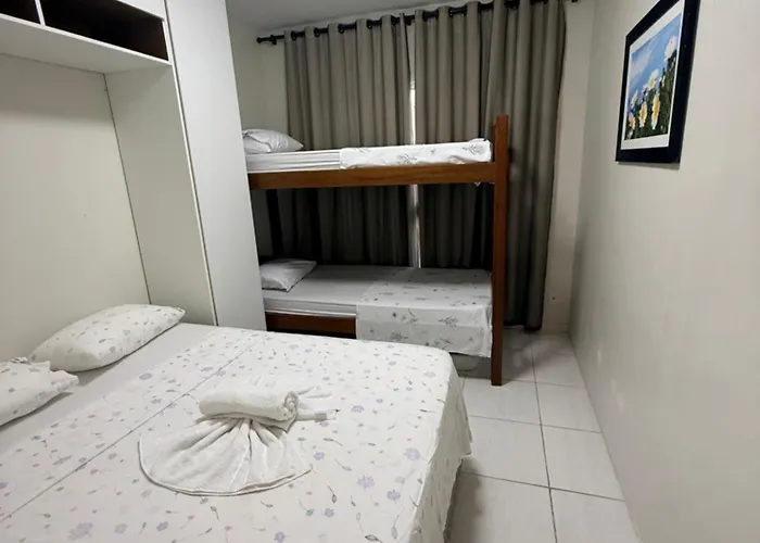 Muro alto condomínio clube