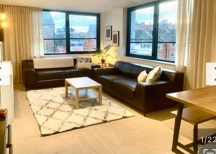 Spacious 3Br City Centre Apartment Free Parking