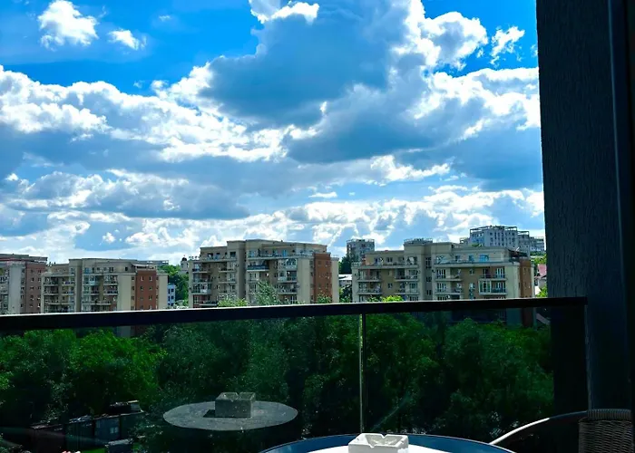 Sky View - Free Parking