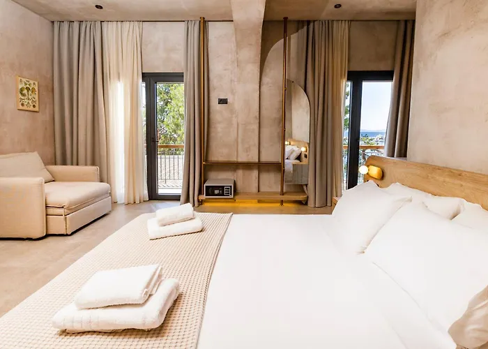 Medusa Luxury Suites