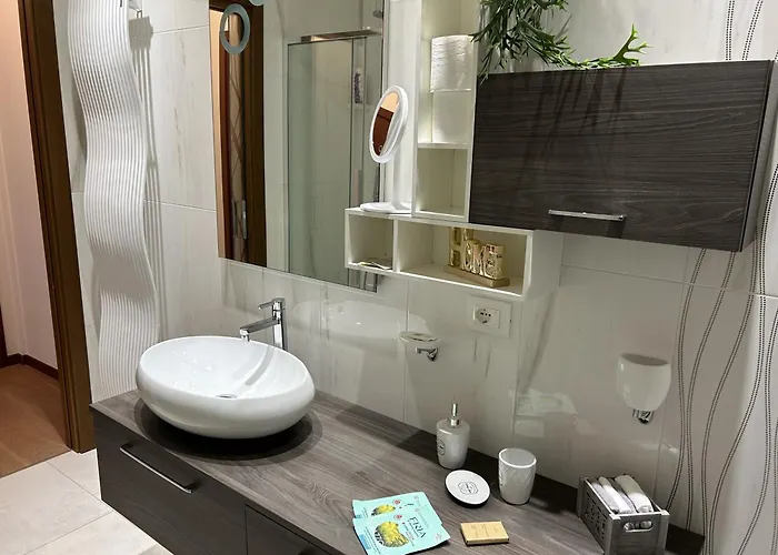 Valverde Apartment And Rooms