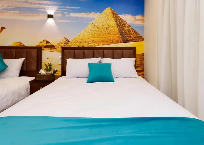 Diamond Pyramids View Inn