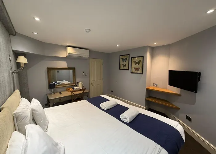 Fielding Hotel