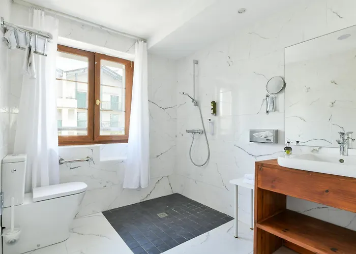Logis Hotel & Restaurant Bergeret Sport