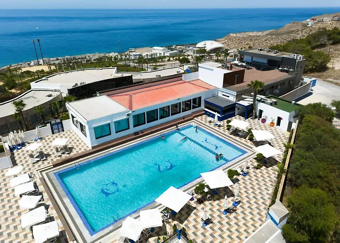 Mira Palace Hotel