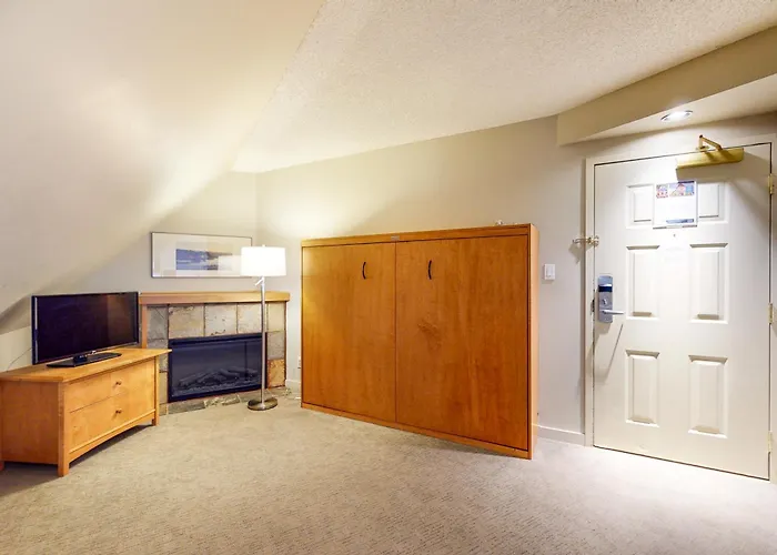 Whistler Peak Lodge