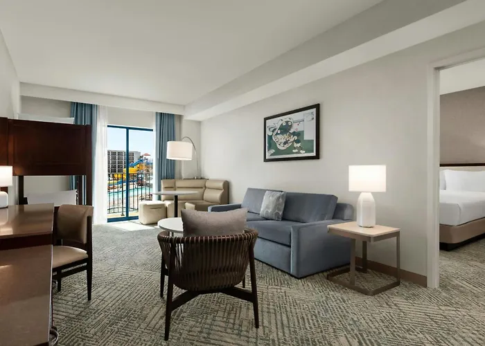 Courtyard By Marriott Anaheim Theme Park Entrance