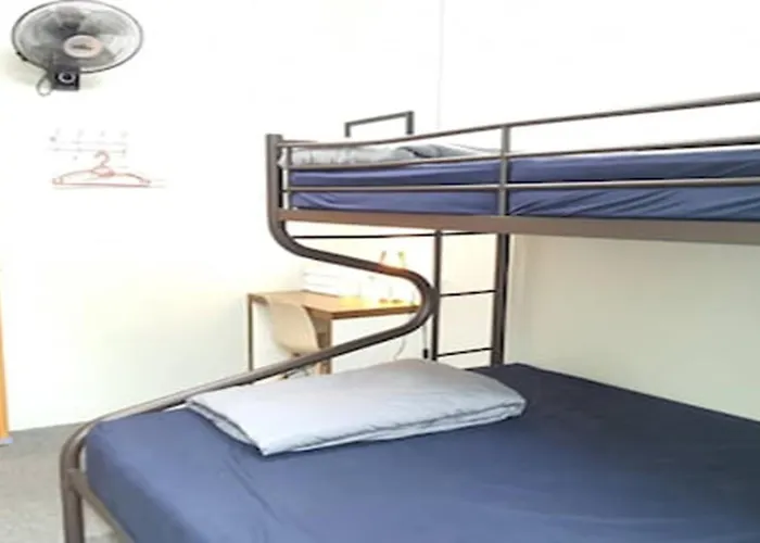Spot On 89751 Bed Station Guest House