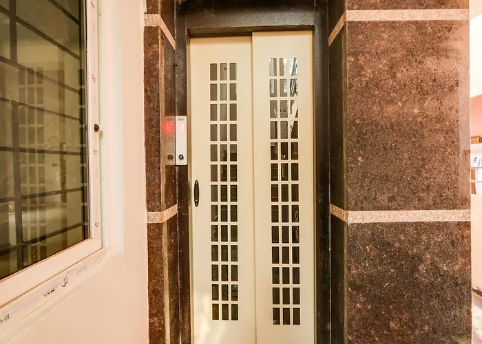 Collection O Hills Suites