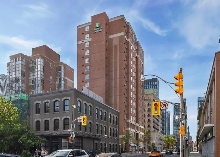 Holiday Inn Express Toronto Downtown By Ihg