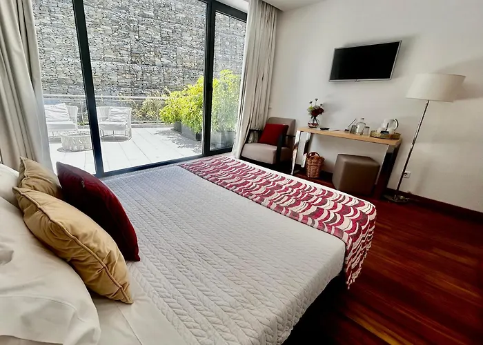 Lbv House Hotel