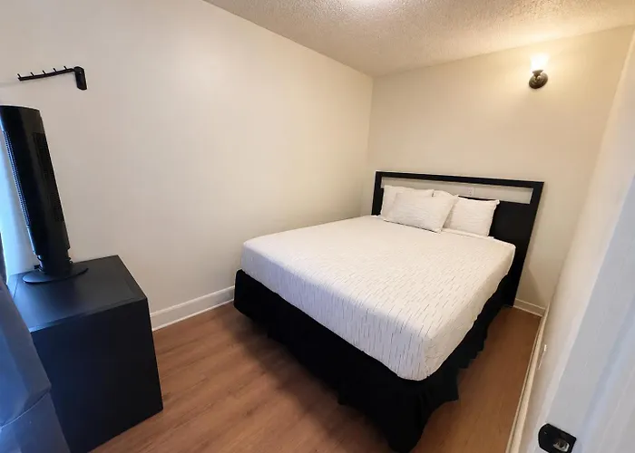 H&H Motor Lodge
