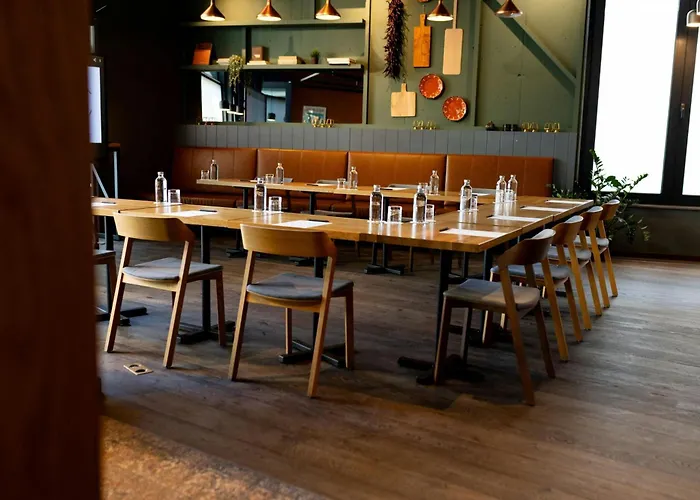 Moxy Brussels City Center