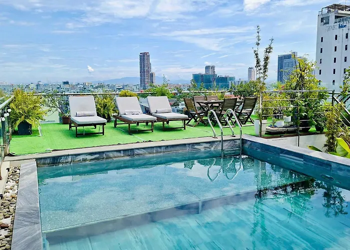 Mian Hotel Danang - Infinity Pool